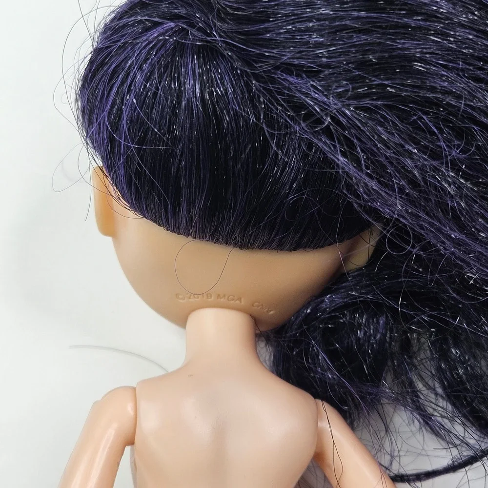 MGA Rainbow High Ainsley Slater Doll Kids 11in Purple Hair Blue Eyes Articulated